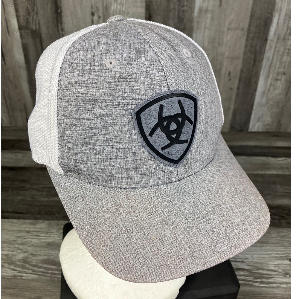 Ariat Mens Flexfit 110 Trucker Hat Grey White Mesh Snapback Shield Logo Cap